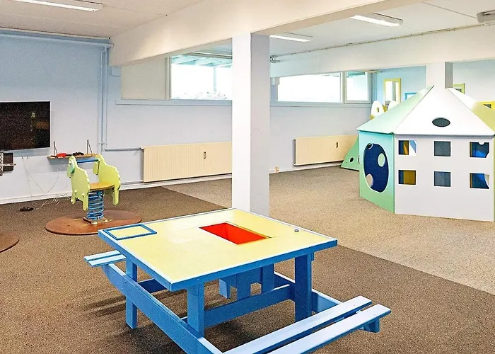 8 Person In Ringkobing-by Traum